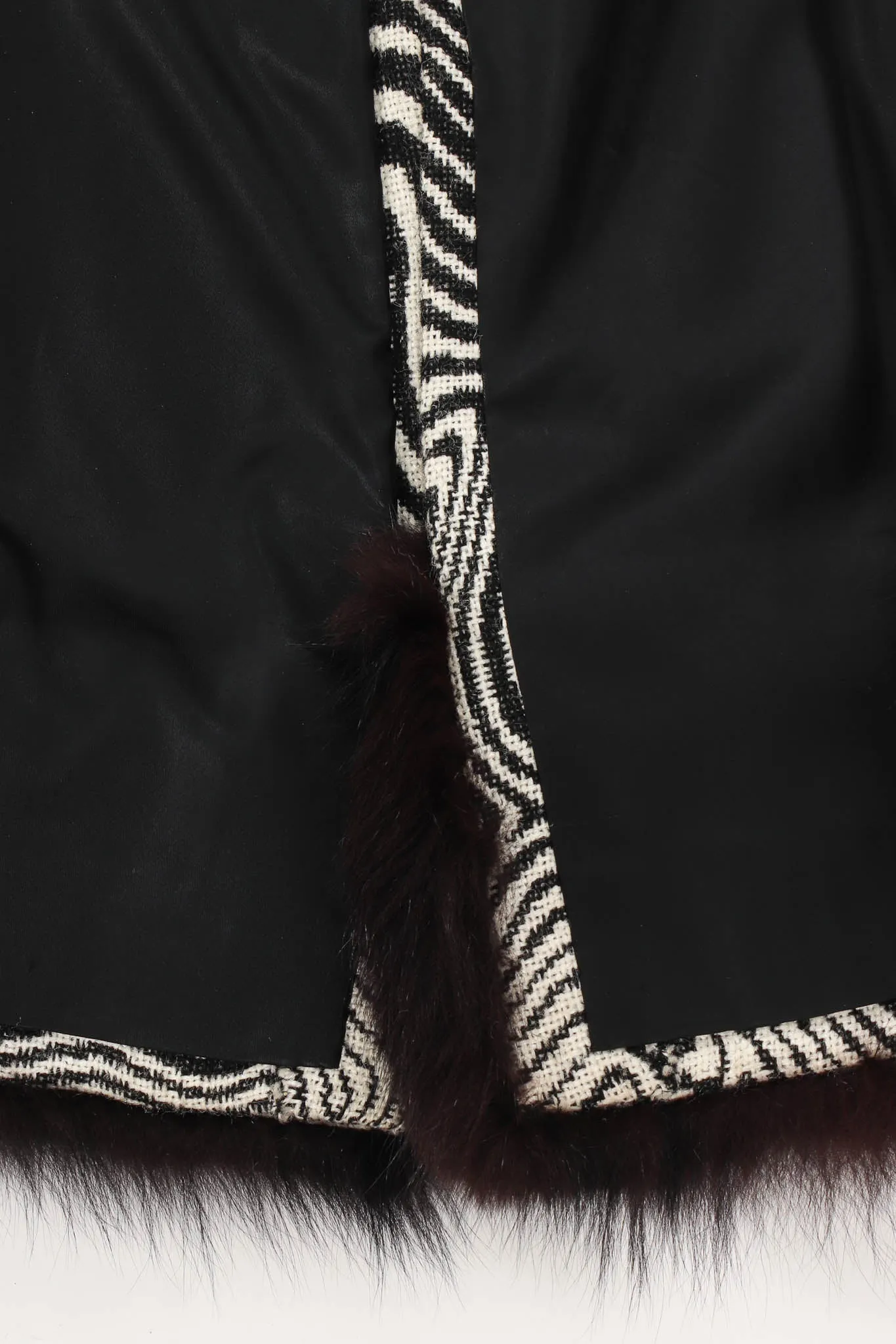Abstract Moiré Wool Coat & Stole Set