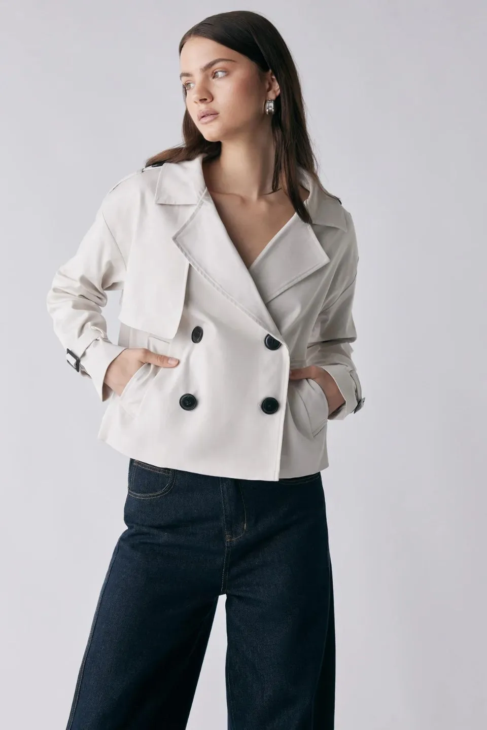 Avenue Cropped Trench