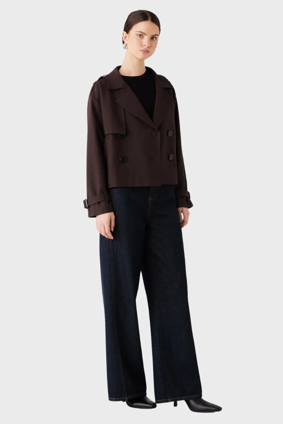 Avenue Cropped Trench