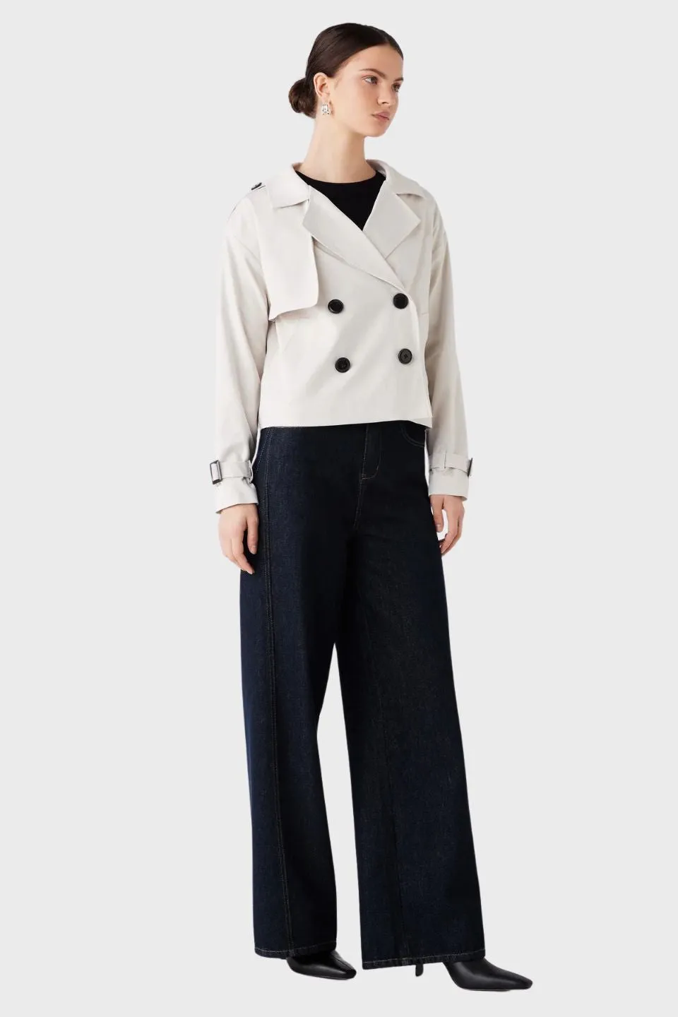Avenue Cropped Trench