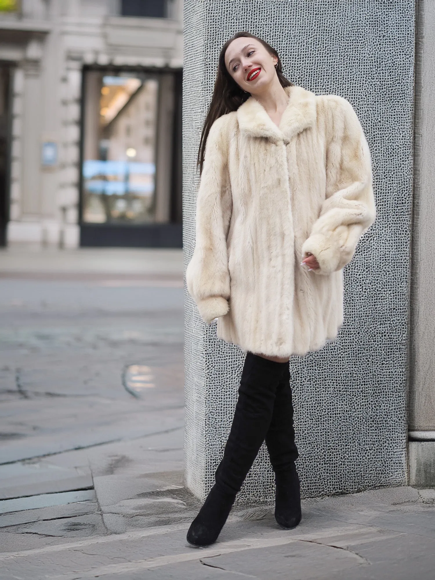 Beige Pearl Mink Fur Coat By Alan Sherry M/L