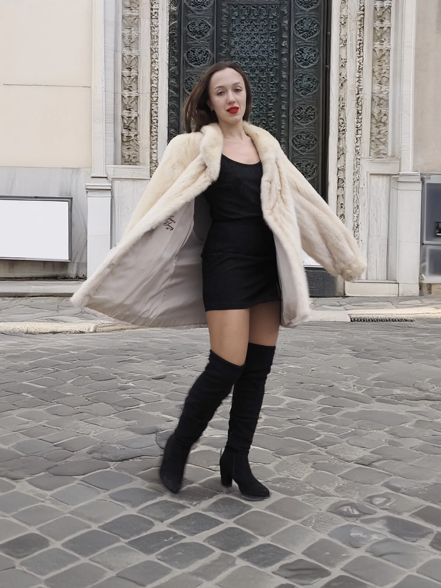 Beige Pearl Mink Fur Coat By Alan Sherry M/L