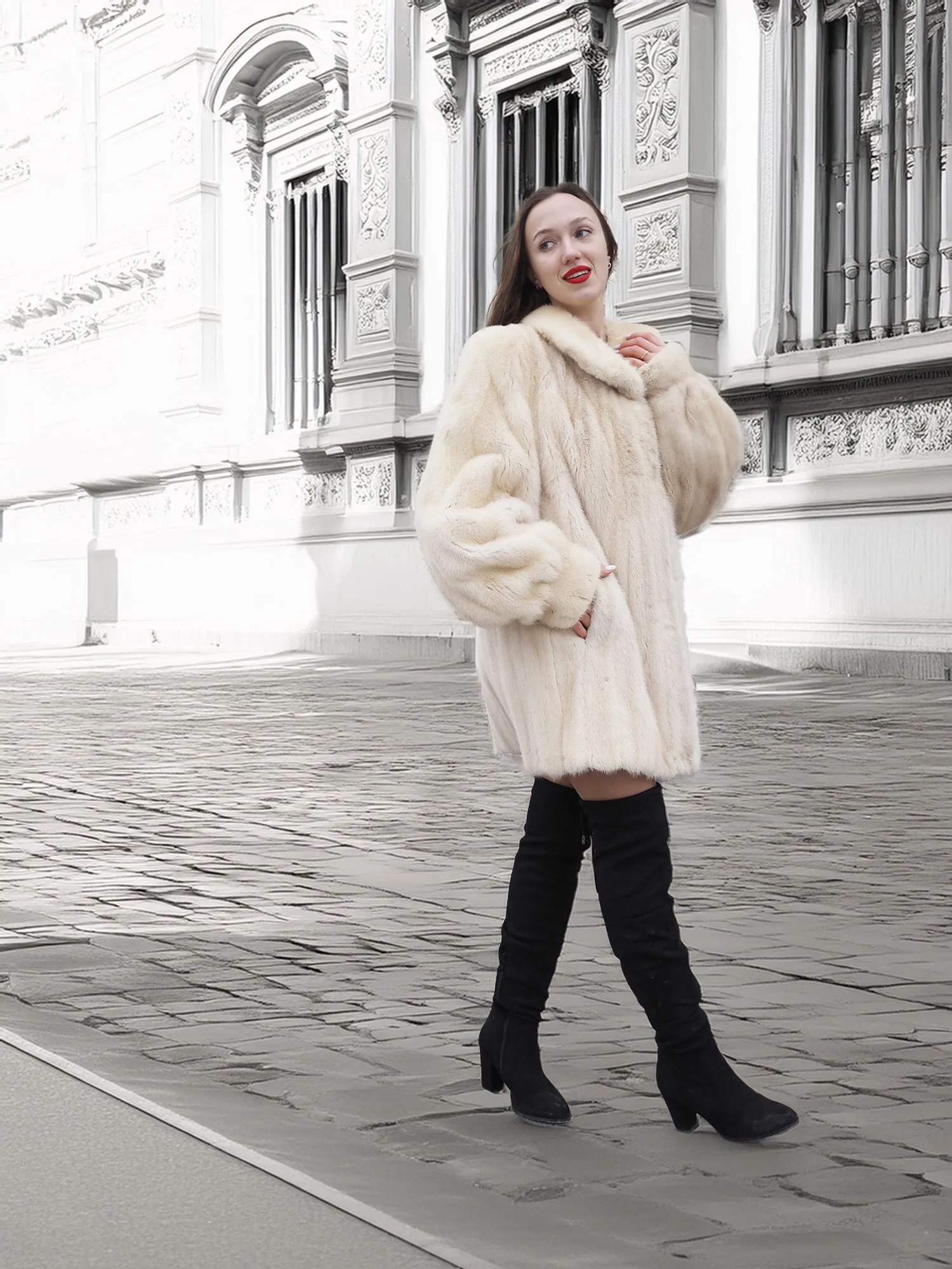 Beige Pearl Mink Fur Coat By Alan Sherry M/L