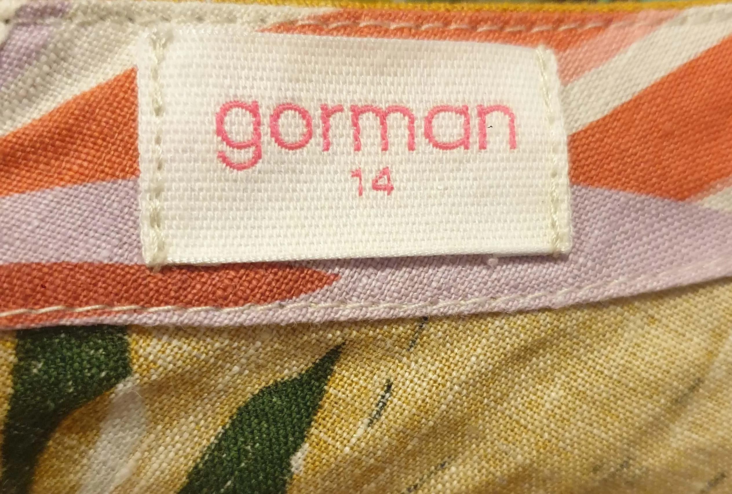 Gorman jungle print 100% linen top size 14