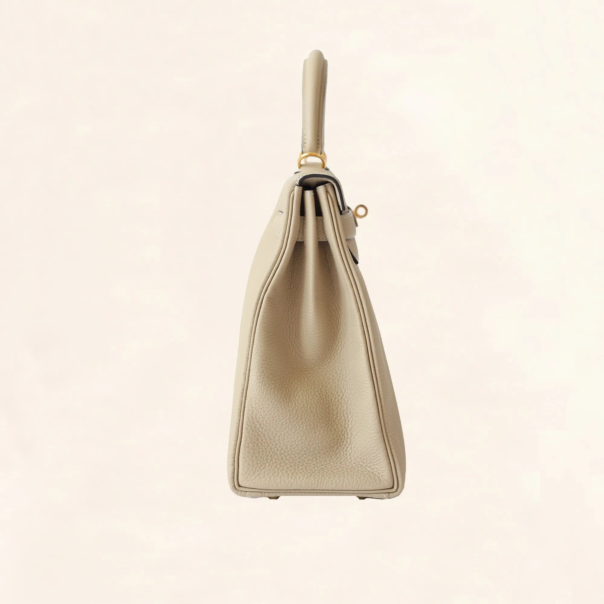 Hermès | Trench Togo Retourne Kelly - Gold Hardware | 32