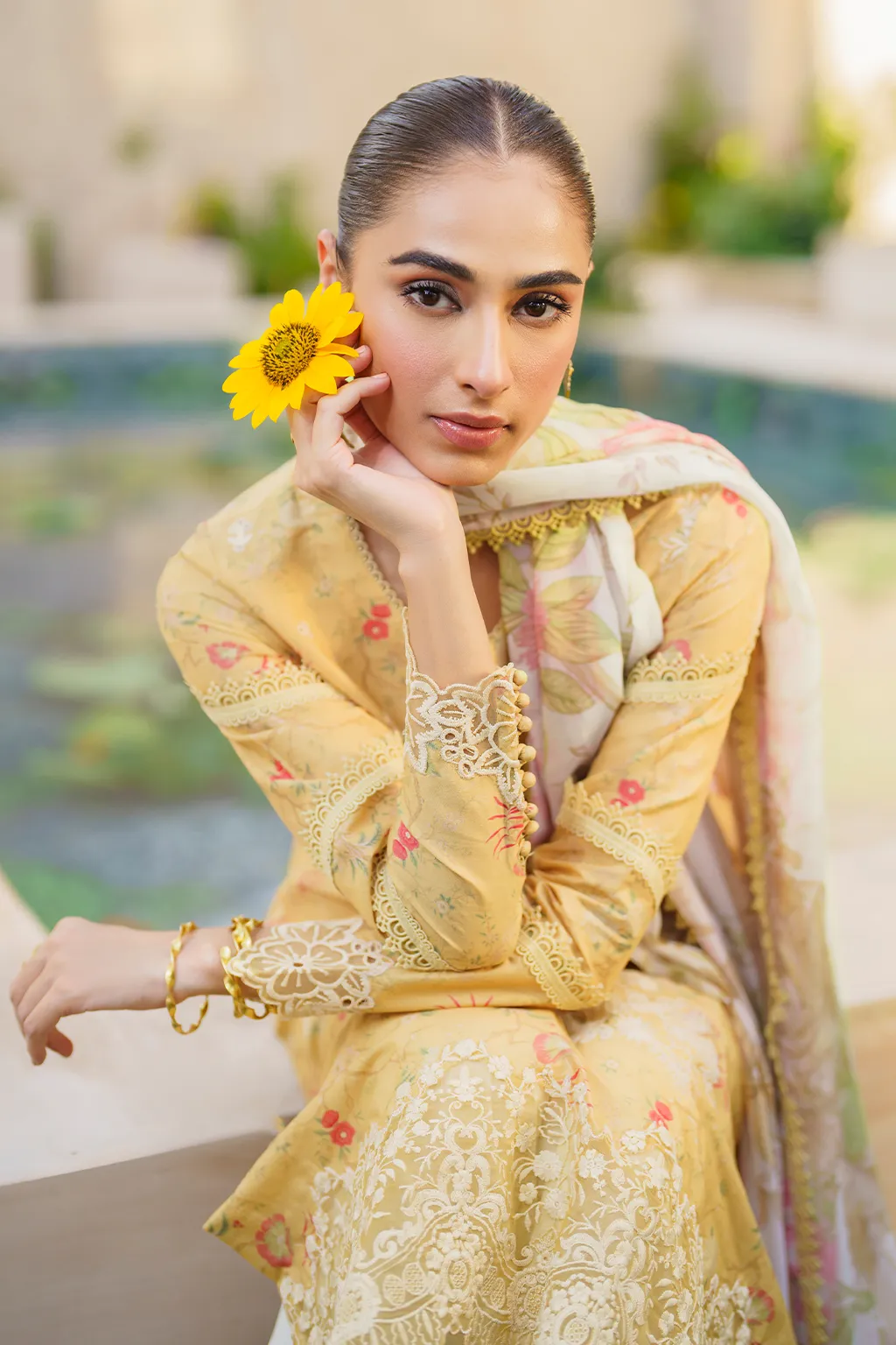 IZNIK | FESTIVE LAWN '24 | SFL-09 EMBROIDERED LAWN