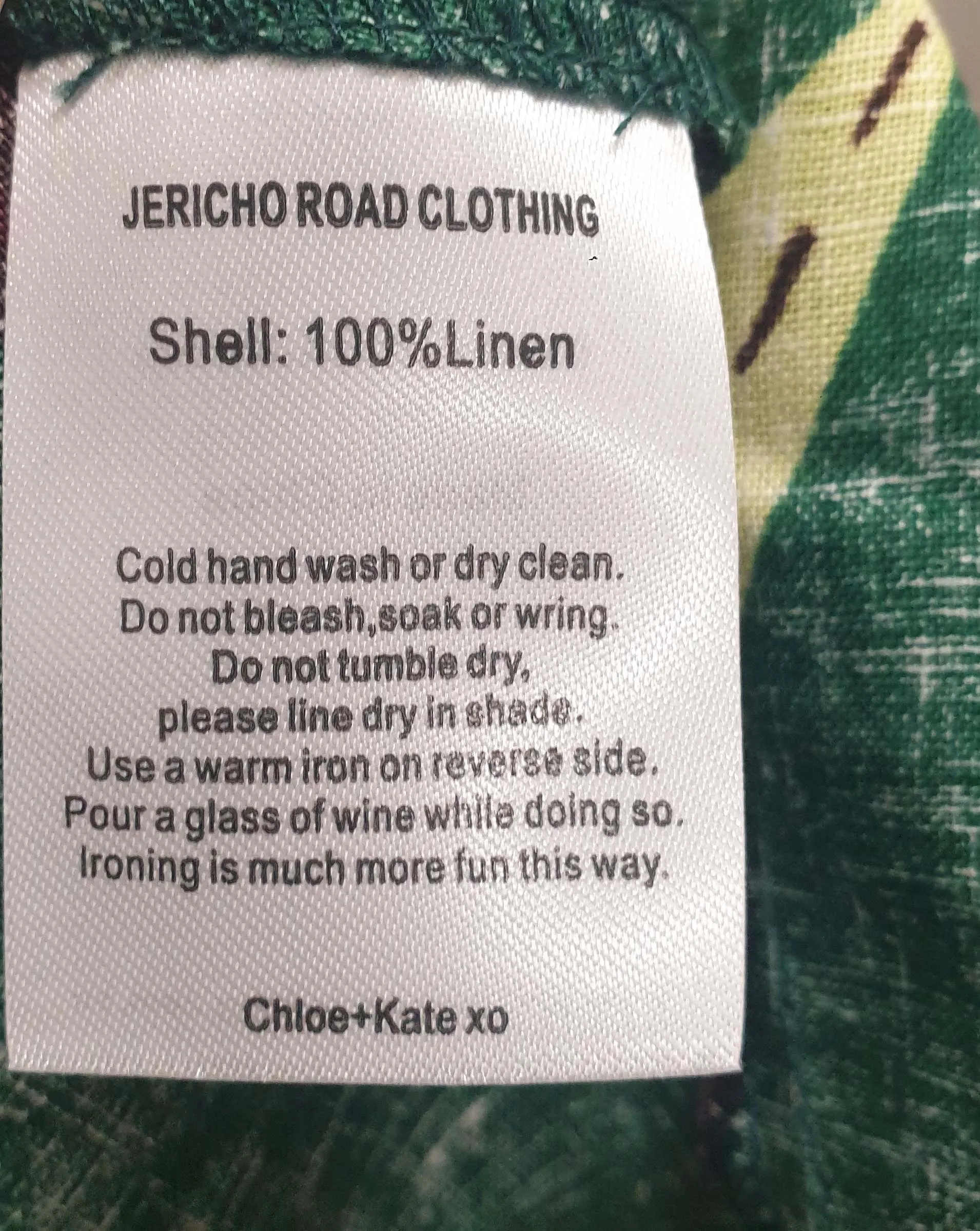Jericho Road cropped green "crazy cactus" print wrap top size 8