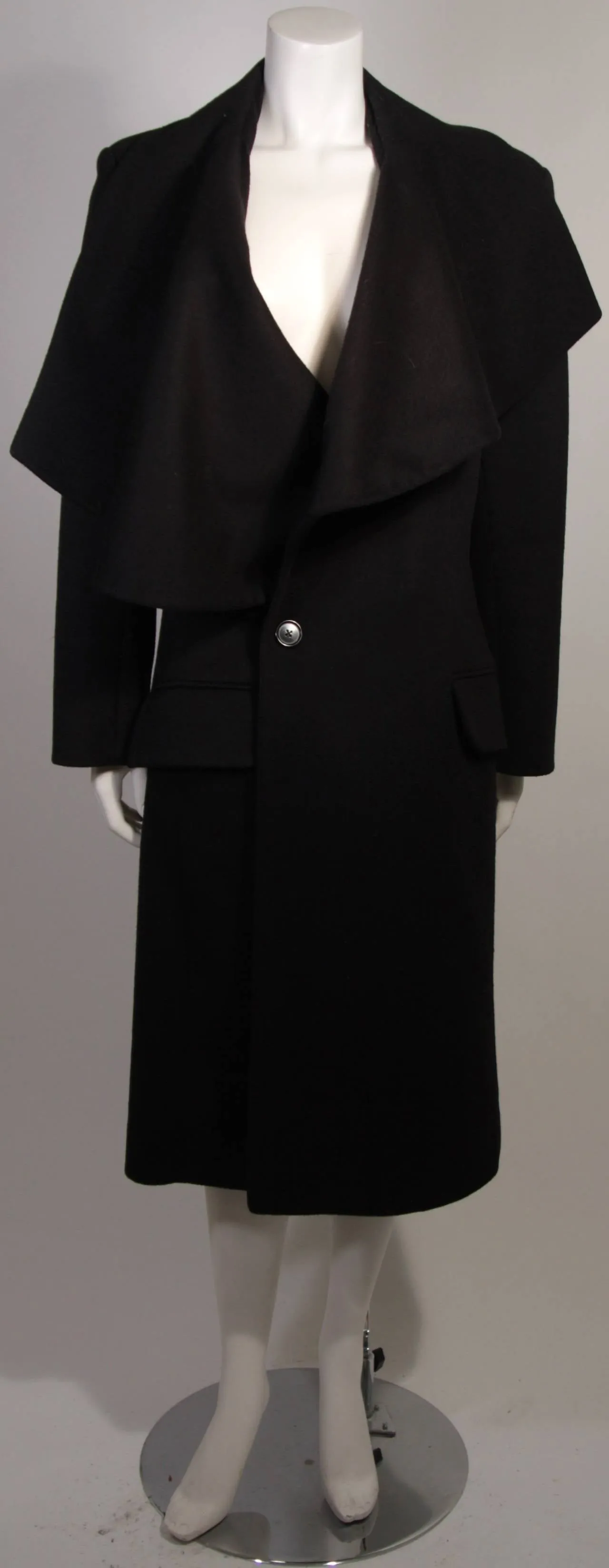 JOHN GALLIANO Over-Sized Asymmetrical Collar Coat Size 42
