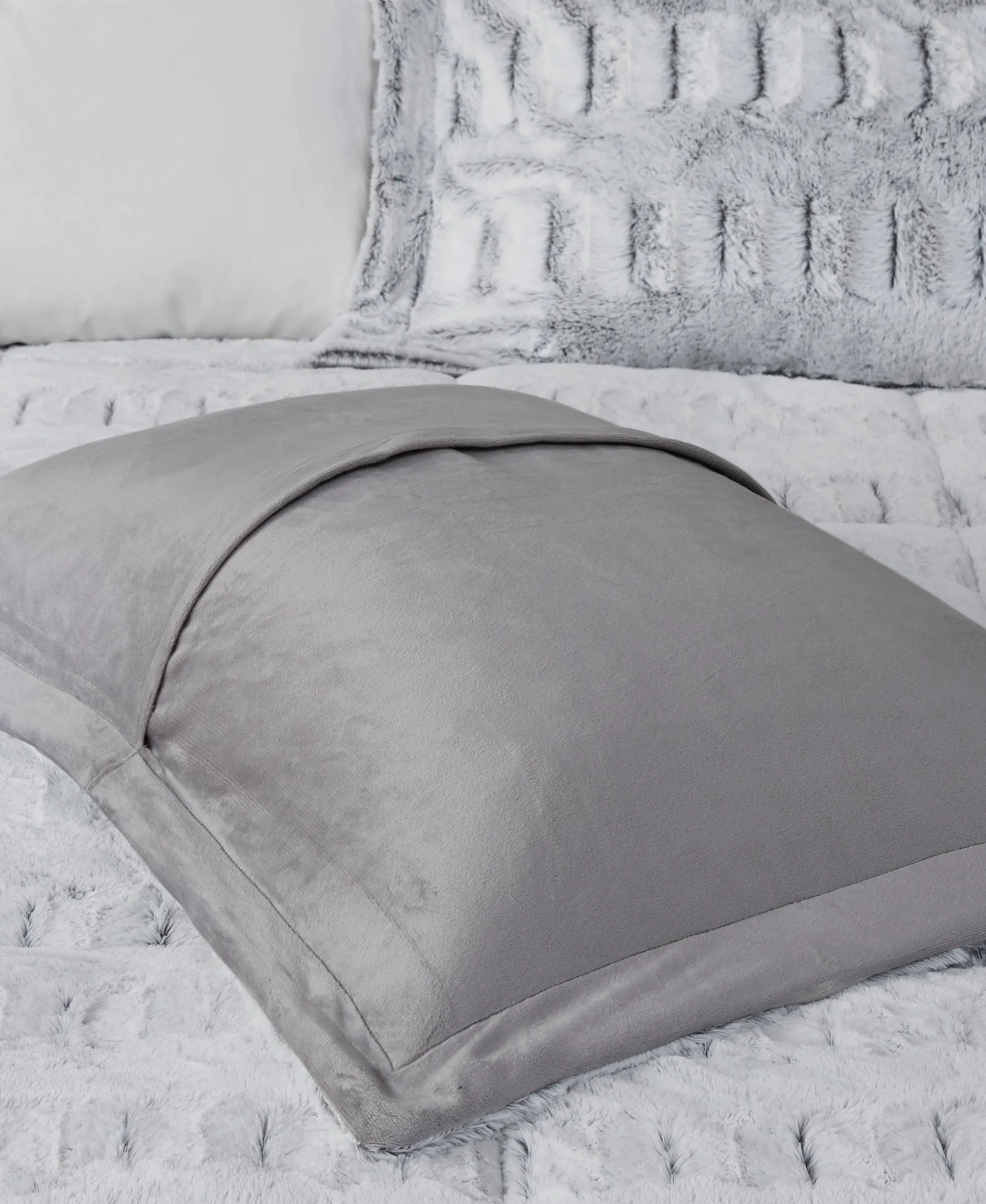 Margot Faux Fur Comforter Mini Set