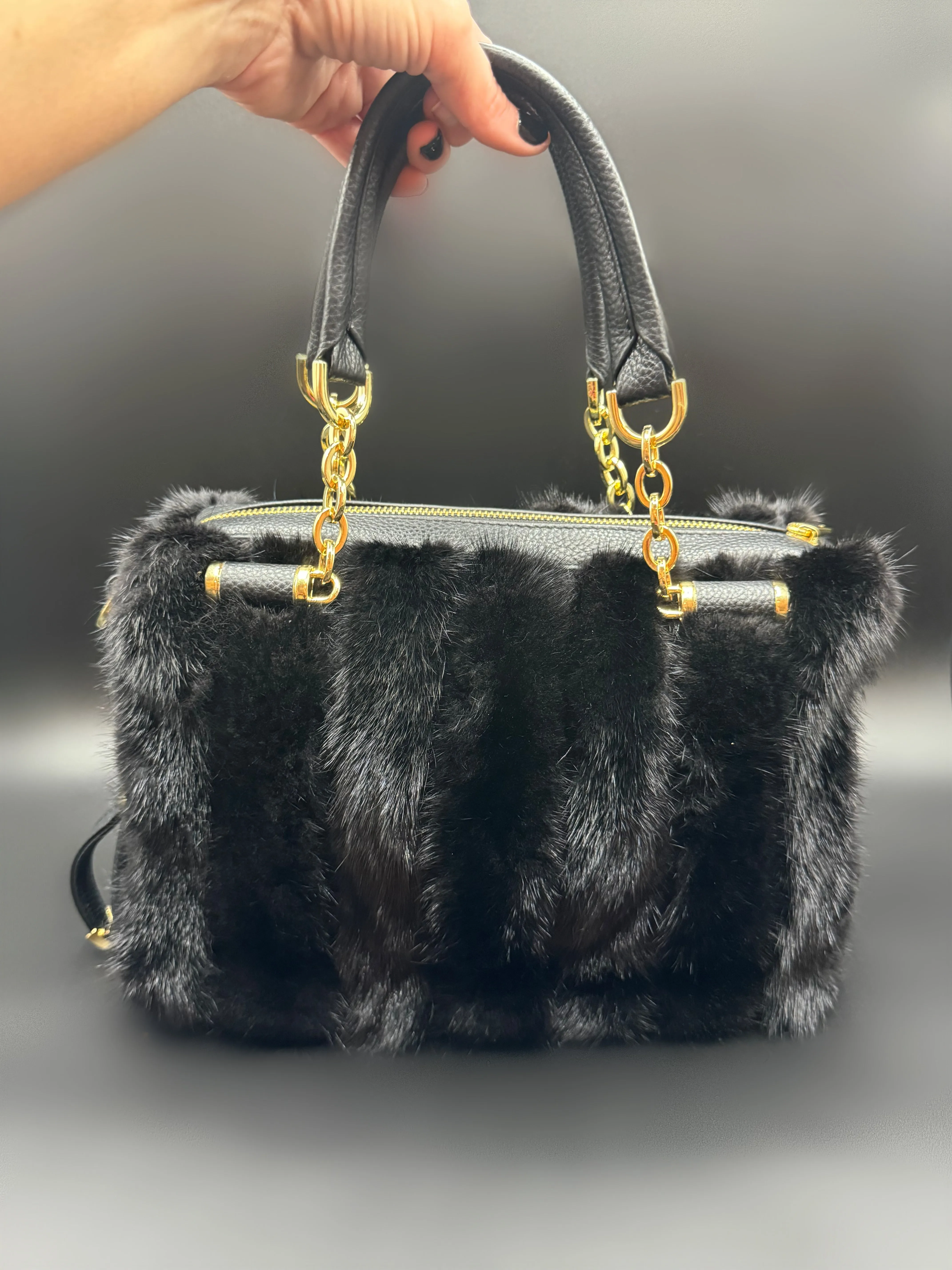 Mink Carry it All Black