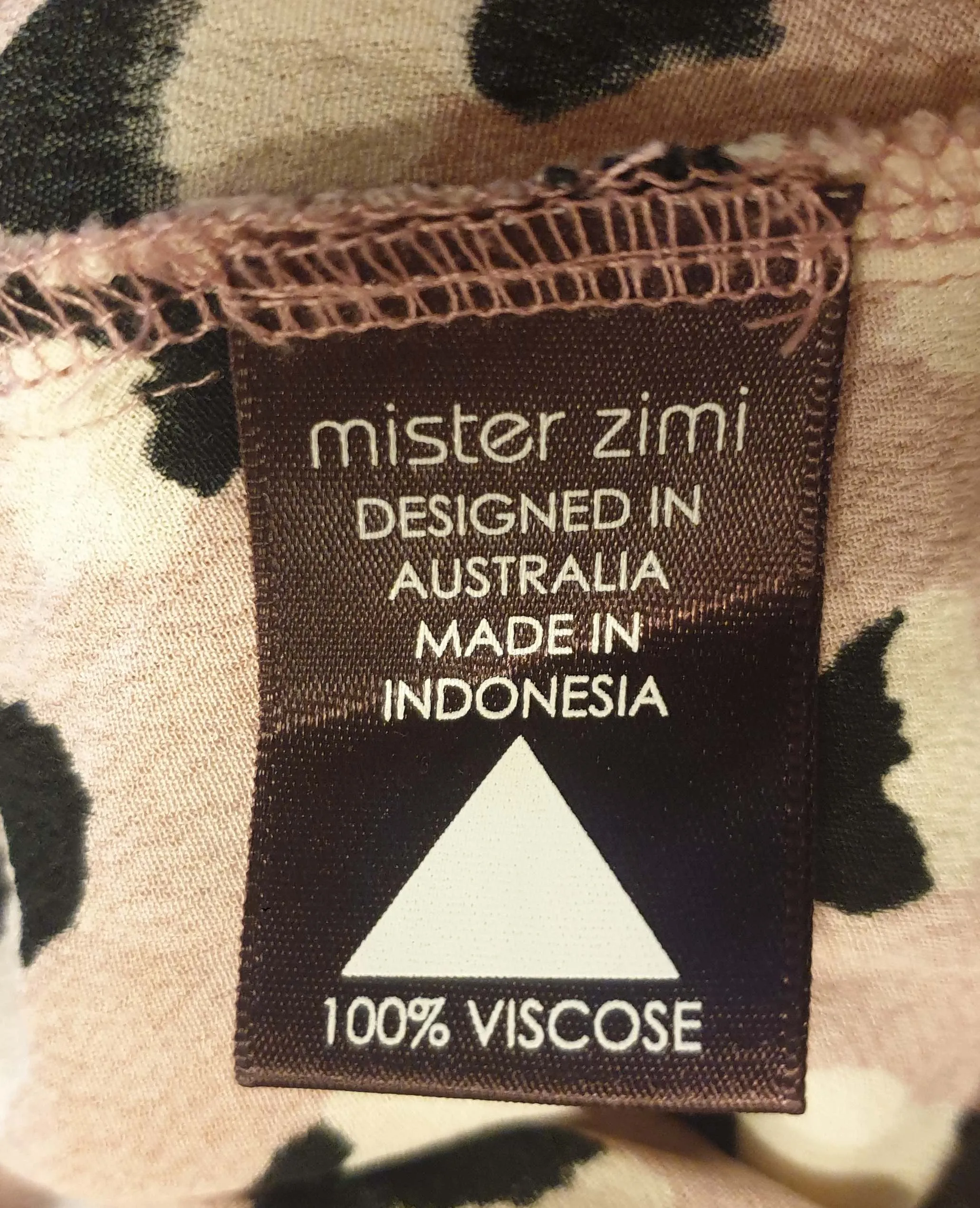 Mister Zimi pink animal print top size 14