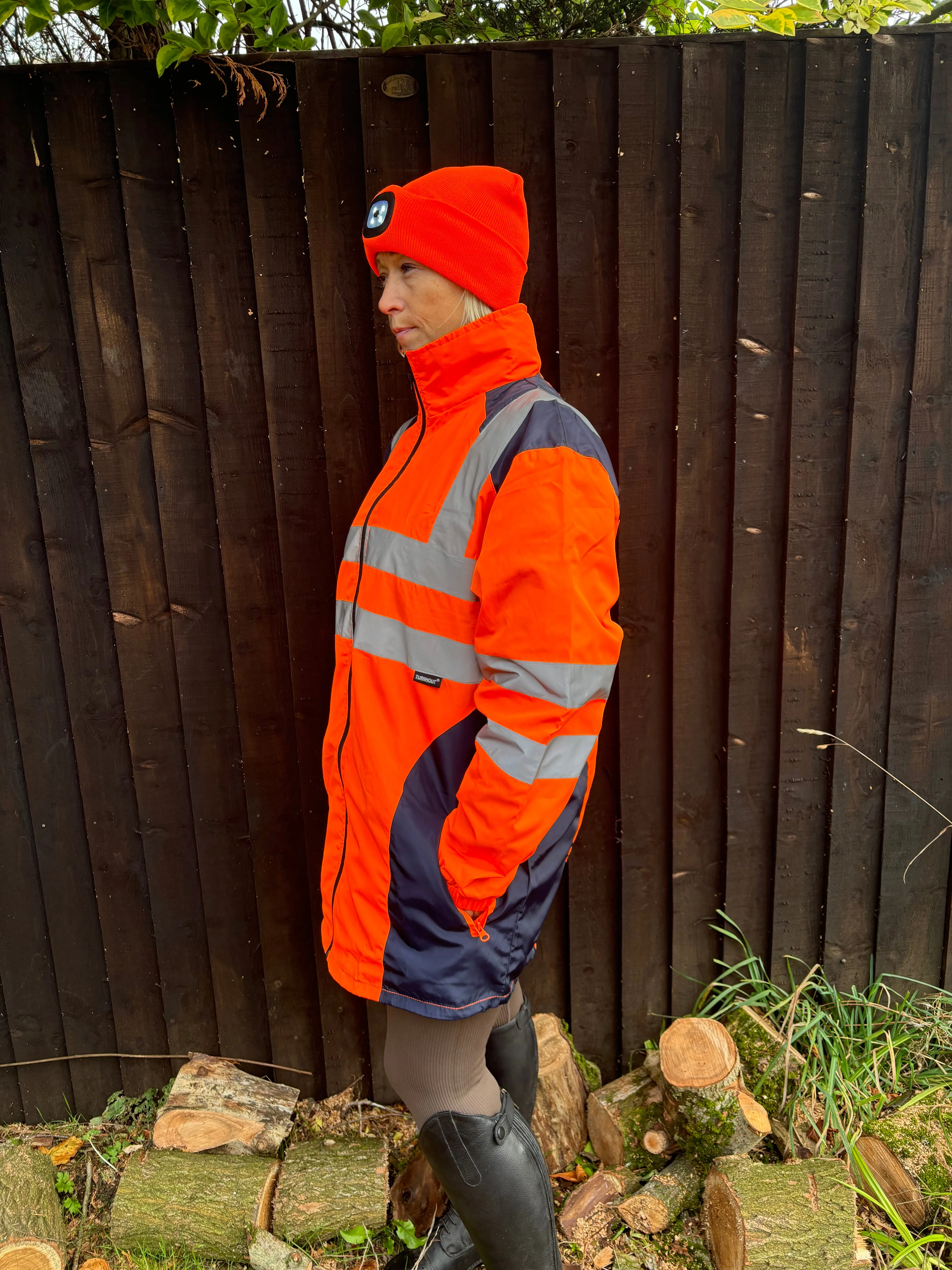 New orange long hi vis thin waterproof coat with pack away hood 🤍