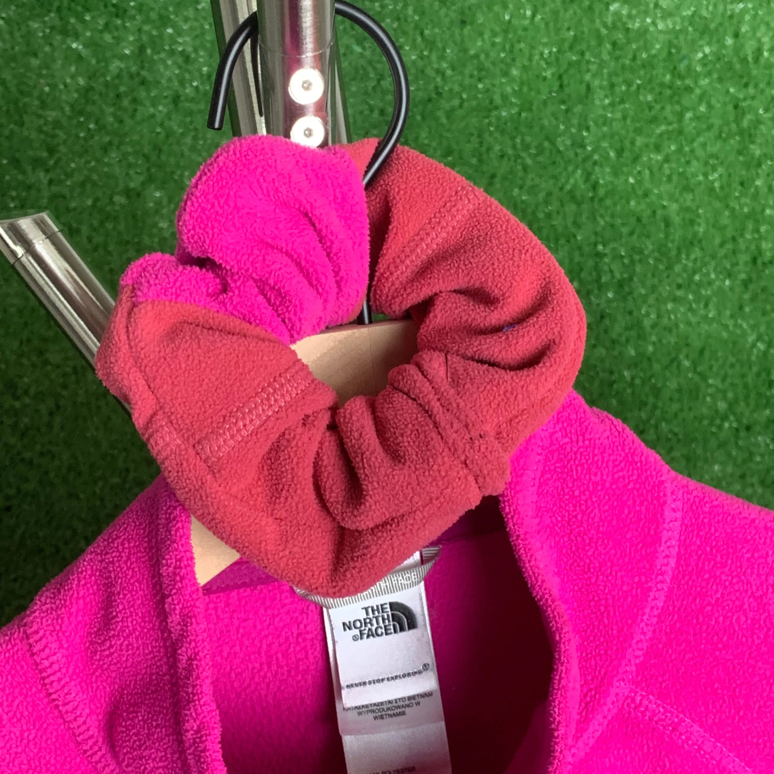"1 of 1" The North Face Crop Set (XS)