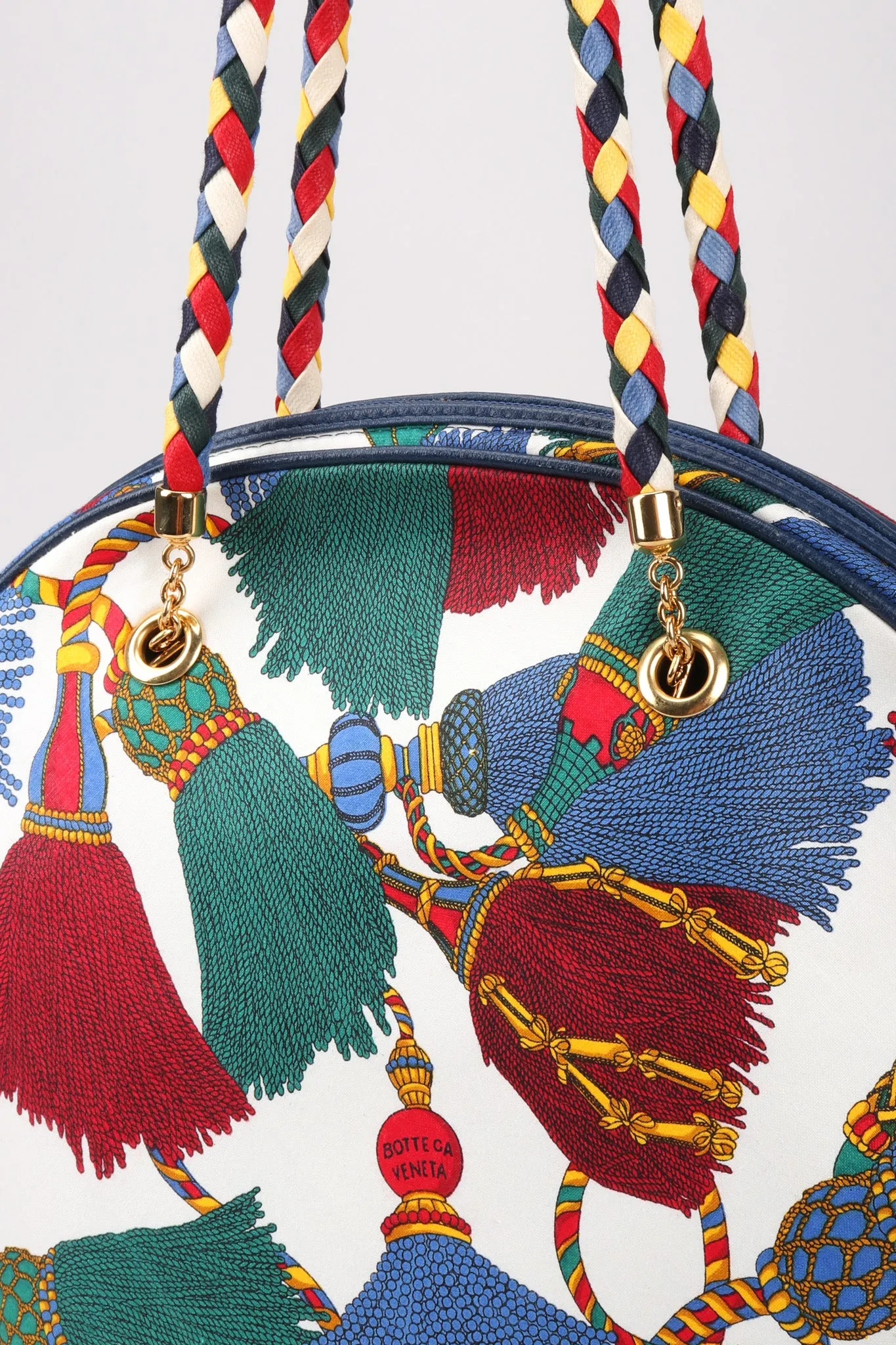 Round Tassel Bag