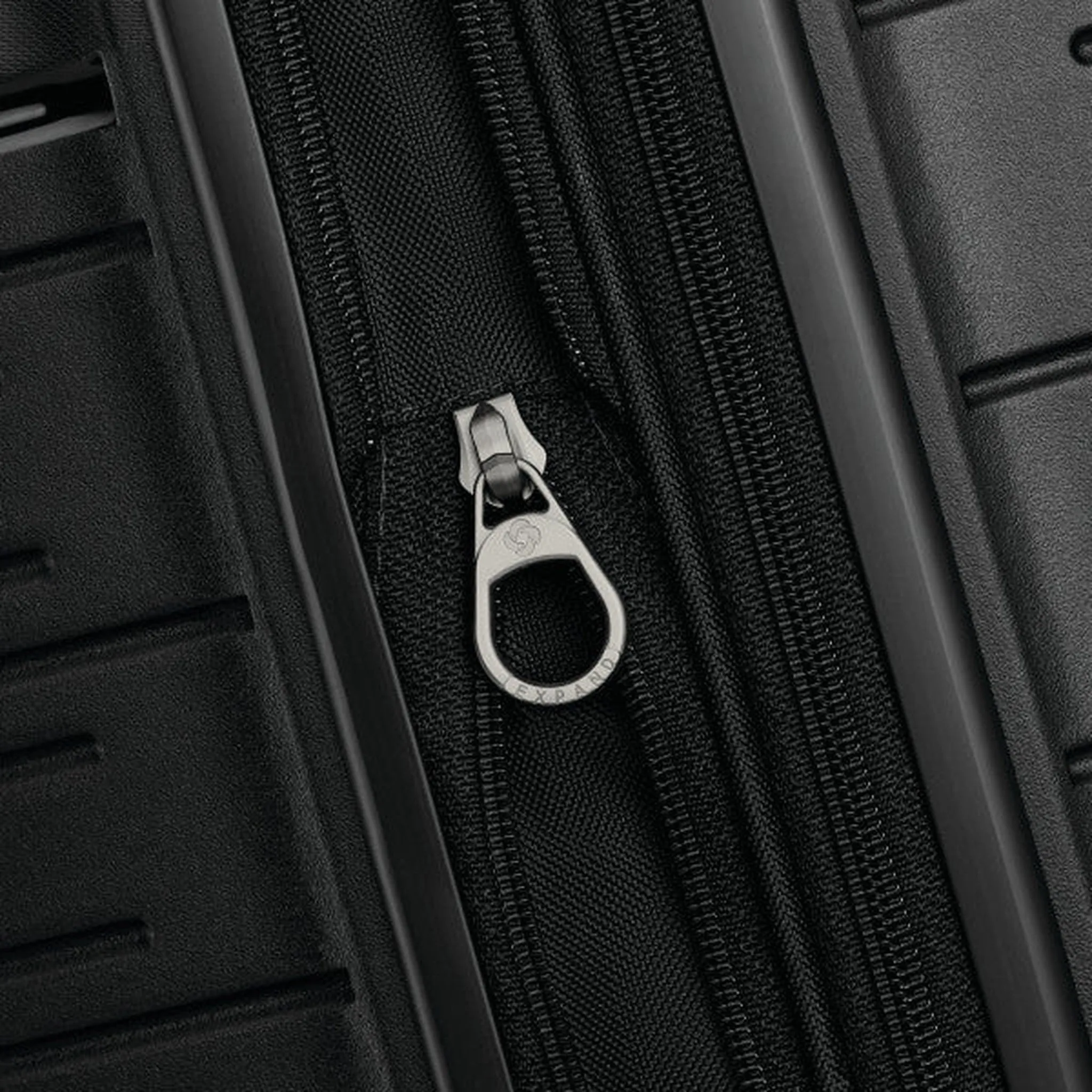 Samsonite Elevation Plus Hardside Medium Glider