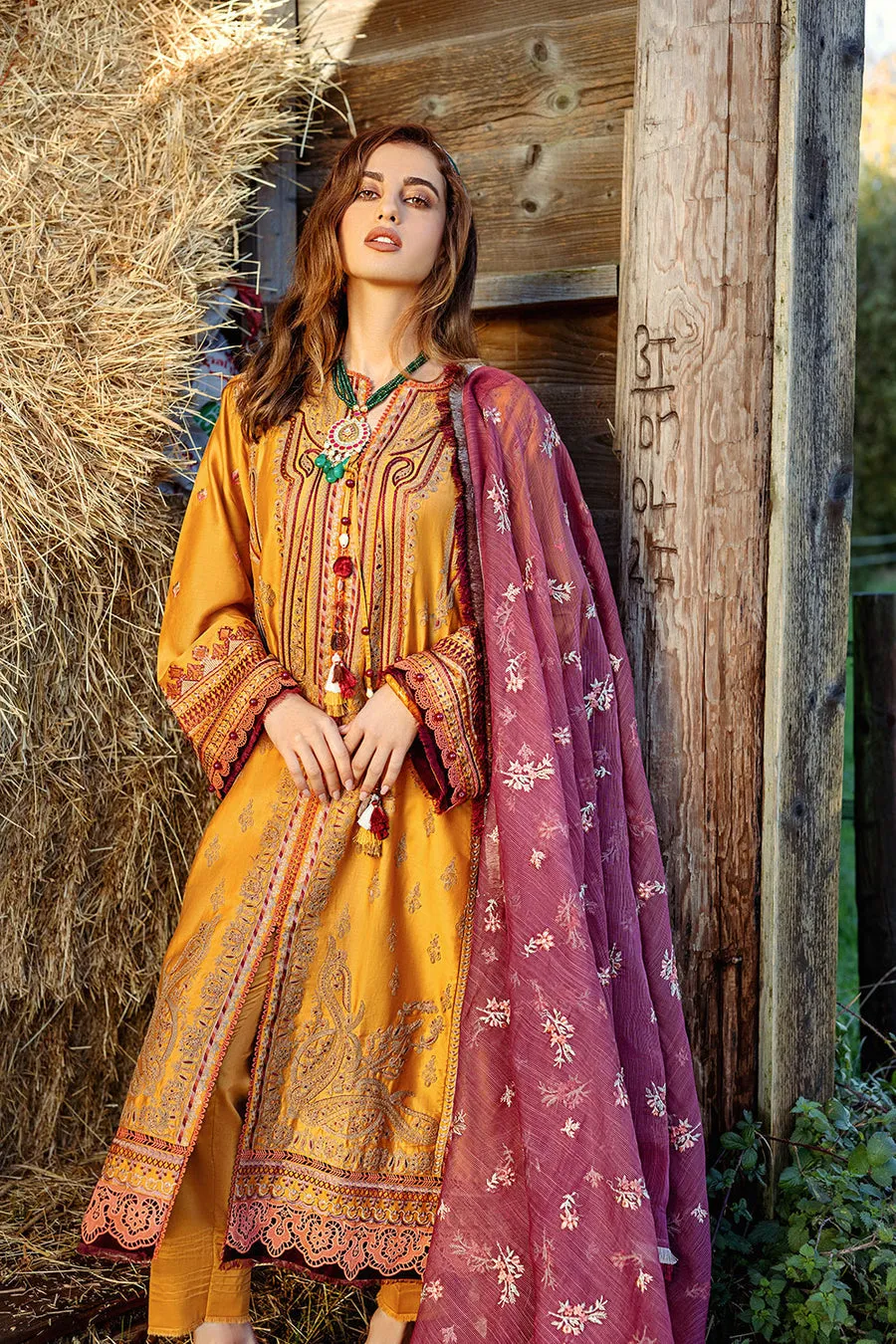 SOBIA NAZIR | AUTUMN/WINTER 2022 | AW22-2B