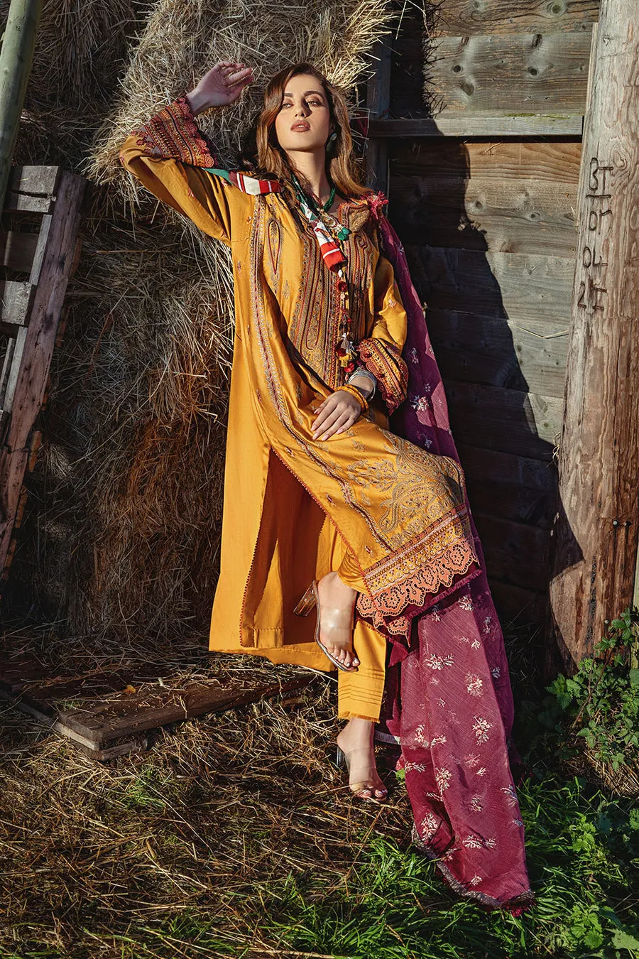 SOBIA NAZIR | AUTUMN/WINTER 2022 | AW22-2B