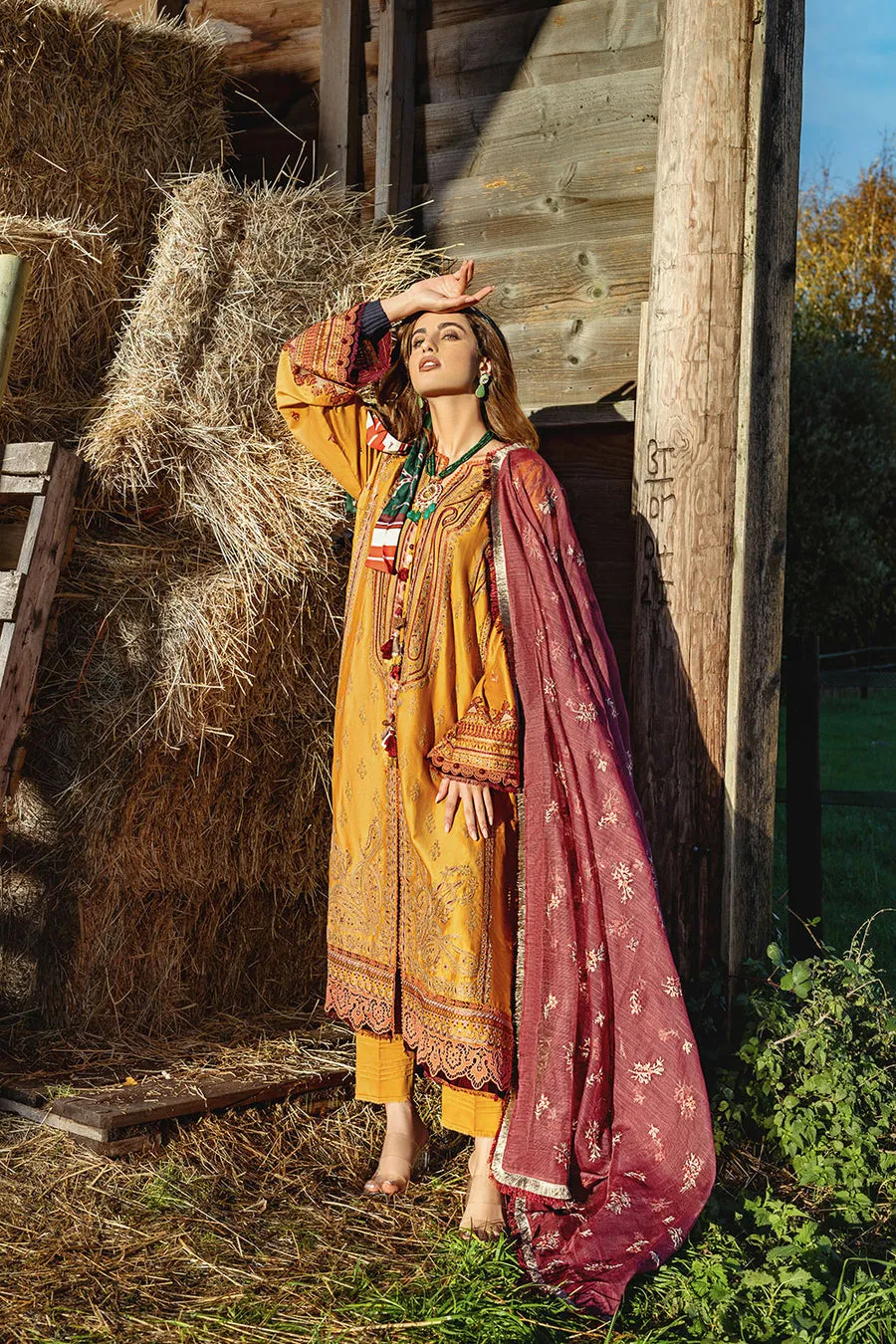 SOBIA NAZIR | AUTUMN/WINTER 2022 | AW22-2B