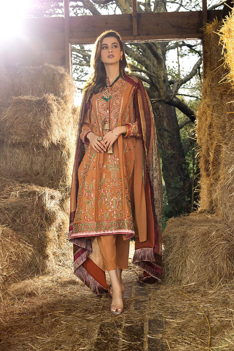 SOBIA NAZIR | AUTUMN/WINTER 2022 | AW22-4A