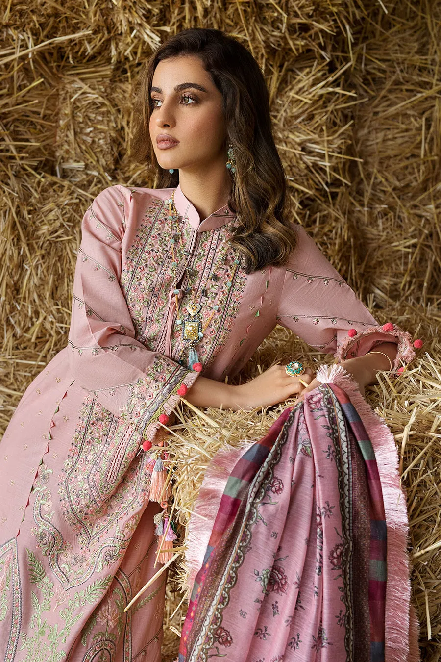 SOBIA NAZIR | AUTUMN/WINTER 2022 | AW22-8A