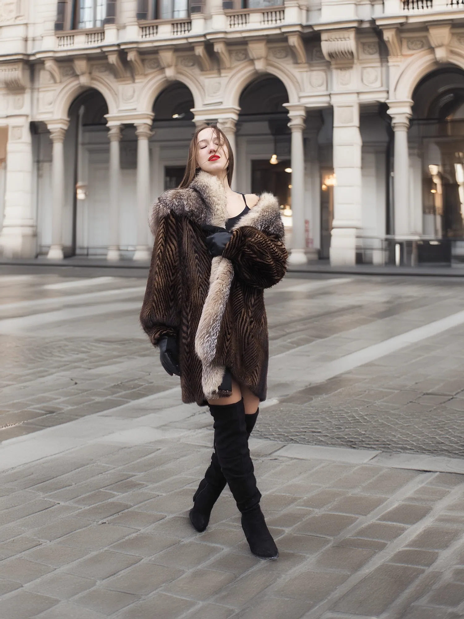 Two Tone Mink Fur Coat With Crystal Fox Cape Collar S/M Unique